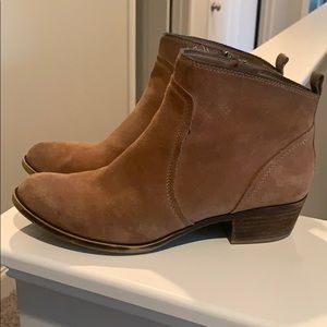Lucky brand tan suede booties